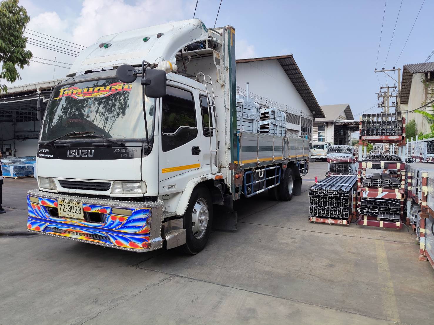 โชคบุญส่งรถรับจ้าง